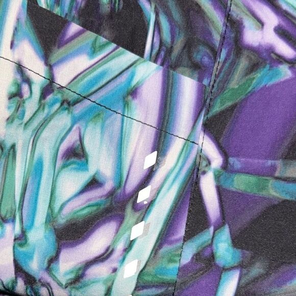 BARCO One 4PKT Printed V-Neck Princess Top Size Small - Picture 6 of 7